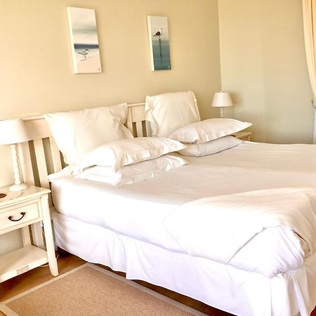 Dolphins' Playground Beachfront B&B Плеттенберг-Бей Экстерьер фото
